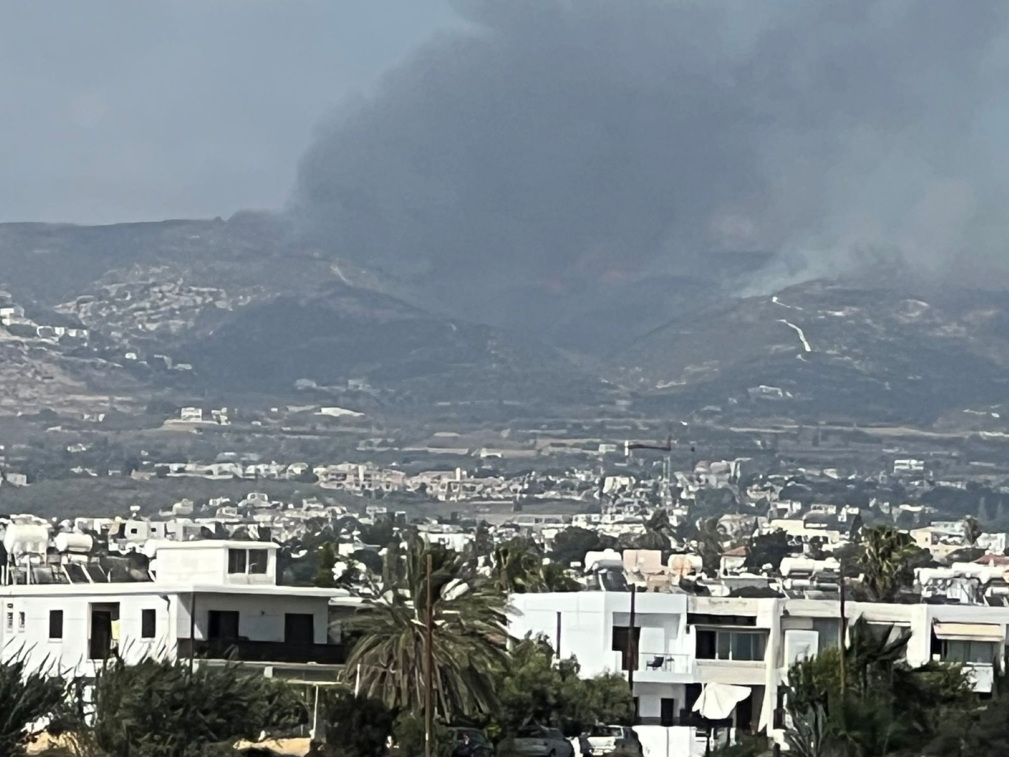 Fire tsada: Fire Erupts in Tsada, Prompting Road Closures and Emergency Response