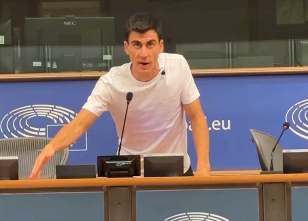 Political Outrage Erupts Over Podcast Remarks on Eoka Fighter Grigoris Afxentiou