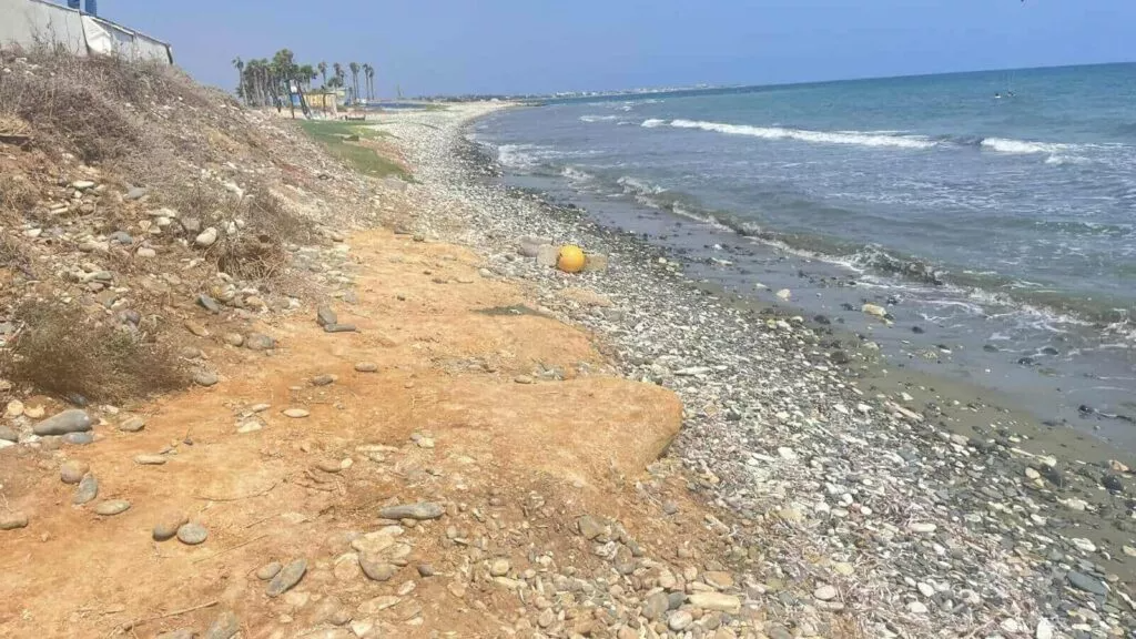 Paramotor crash: Tragic Paraglider Crash Claims Life of 31-Year-Old in Larnaca