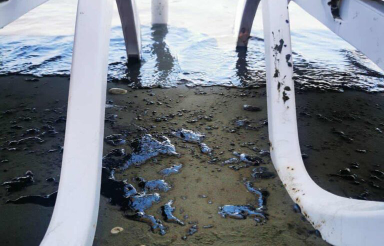 Oil spill — Larnaca Port Oil Spill Cleaned Up, Assures Fisheries Department