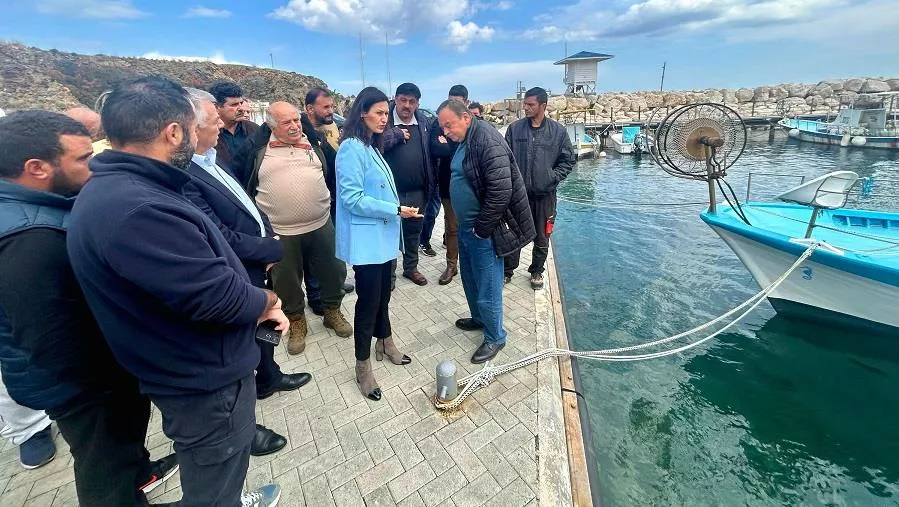 Strong Winds Cause Two Fishing Boats to Sink at Pomos Harbour