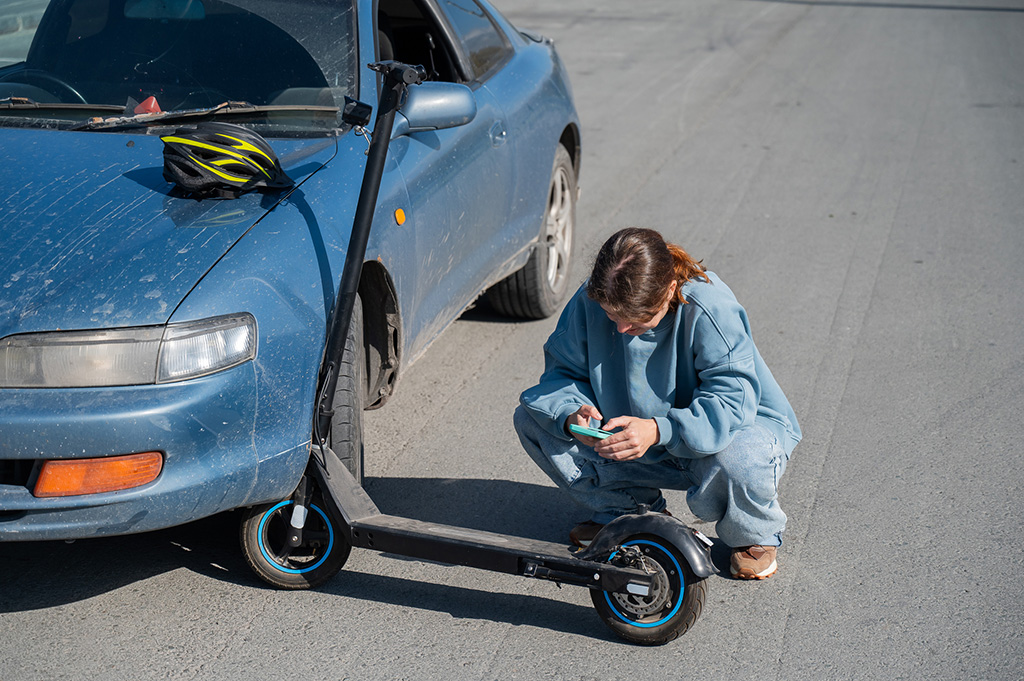 Car Owners Face Rising Costs from Electric Scooter Collisions