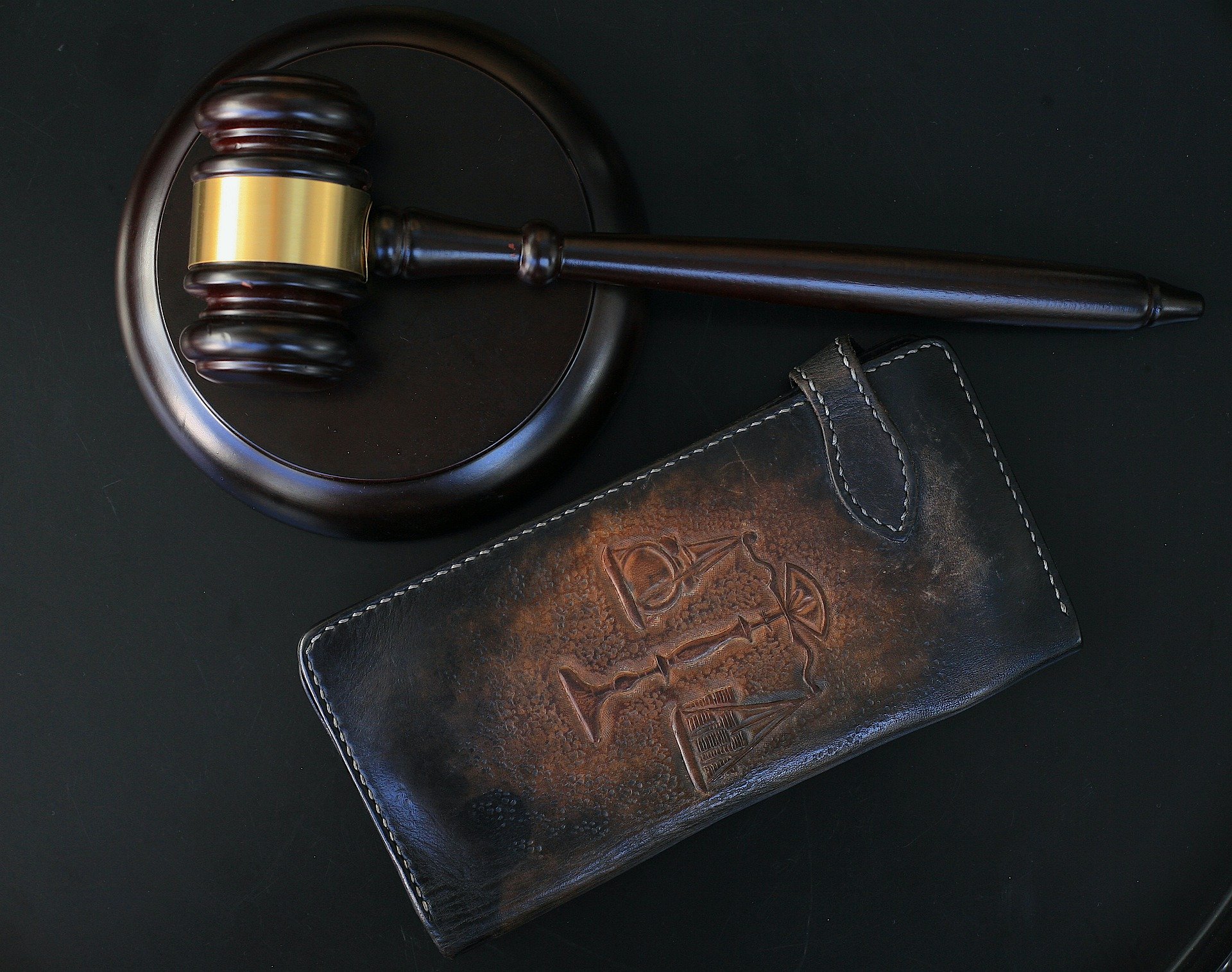 Tasos Isaac's Daughter Wins Appeal for Expropriated Land